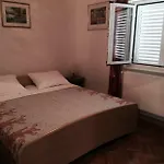 Mara Apartman *